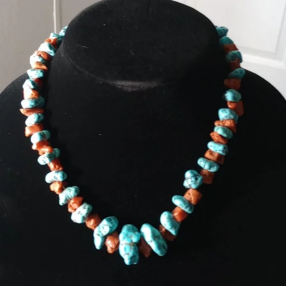 Vintage Turquoise Nugget & Coral Necklace 17.5" Long - Picture 7 of 15